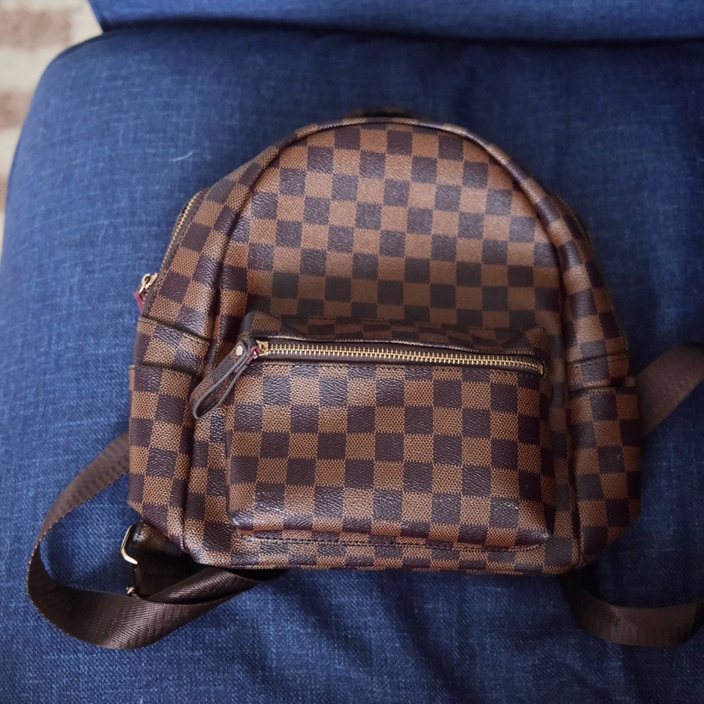Checkered brown backpack